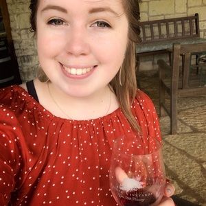 Meet your Posher, Alexandra